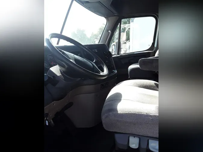2019 FREIGHTLINER CASCADIA 125