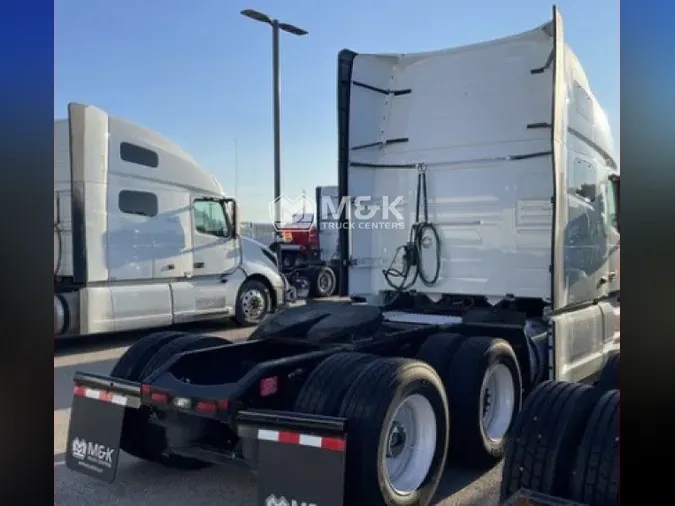 2024 VOLVO VNL64T760