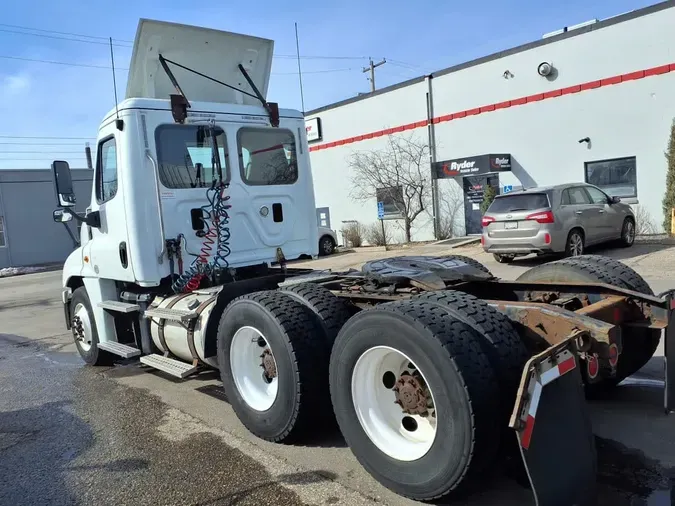 2016 FREIGHTLINER/MERCEDES CASCADIA 125