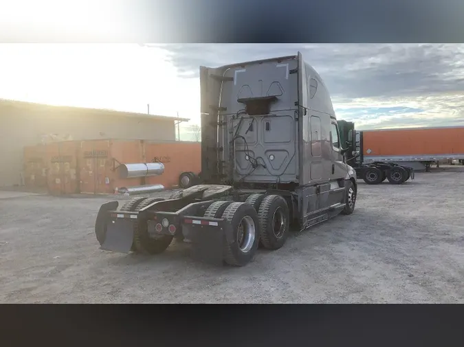 2020 Freightliner Cascadia 126de265b1d30a224569ff17348cb93ddf0