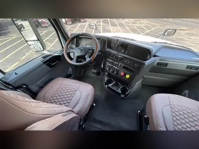 2022 INTERNATIONAL LT625
