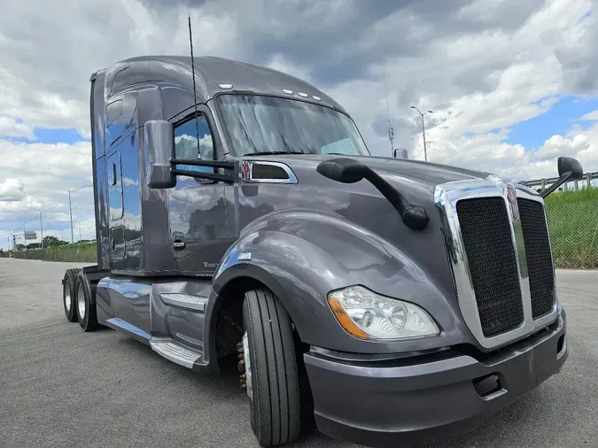 2022 KENWORTH T680