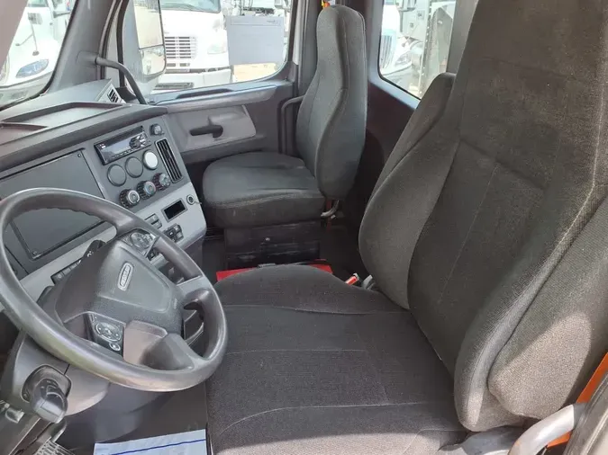 2019 FREIGHTLINER NEW CASCADIA PX12664