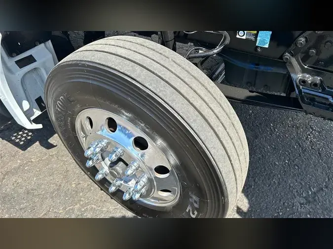 2022 KENWORTH T880