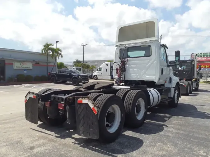2019 NAVISTAR INTERNATIONAL LT625 DAYCAB T/A