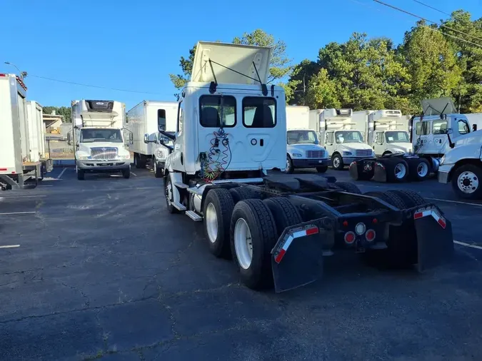 2019 FREIGHTLINER/MERCEDES NEW CASCADIA PX12664