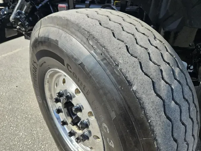 2016 MACK GU803