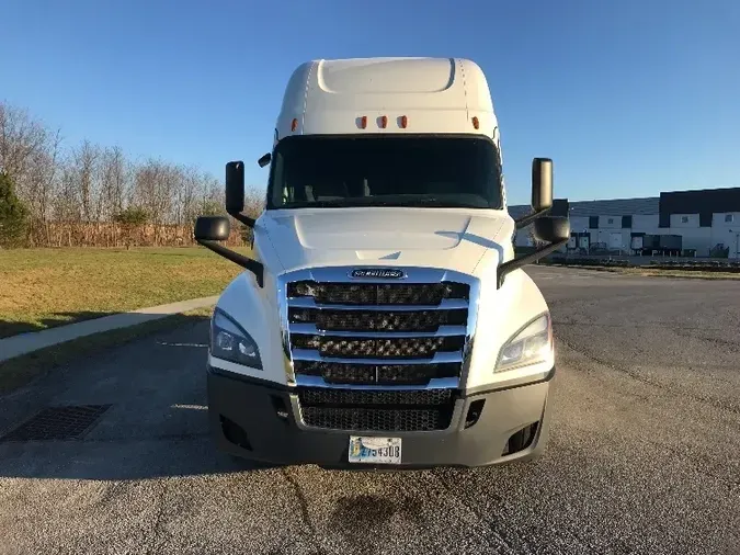 2019 Freightliner T12664ST