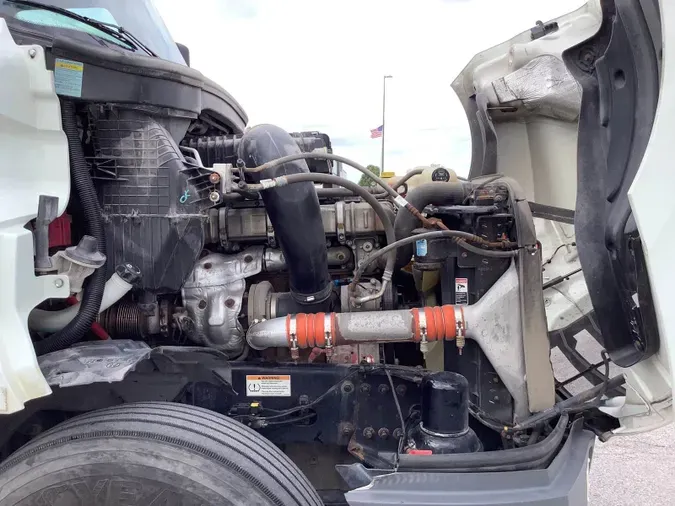 2021 Freightliner Cascadia 126