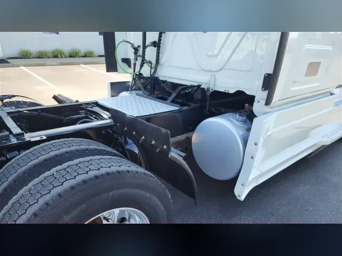 2020 FREIGHTLINER CASCADEVO1