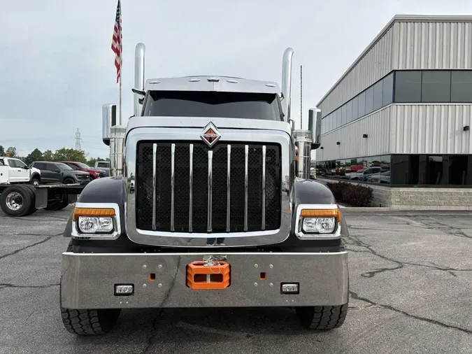 2027 International HX520 SLEEPER