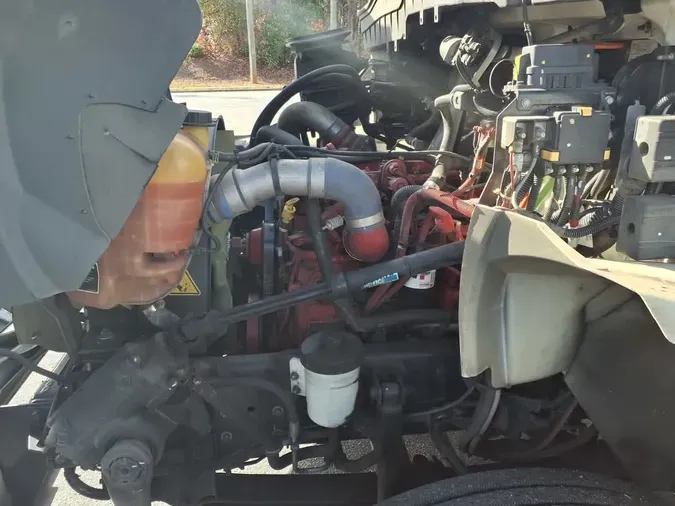 2020 NAVISTAR INTERNATIONAL MV607 (4X2)