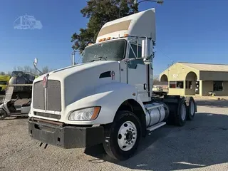 2015 KENWORTH T440