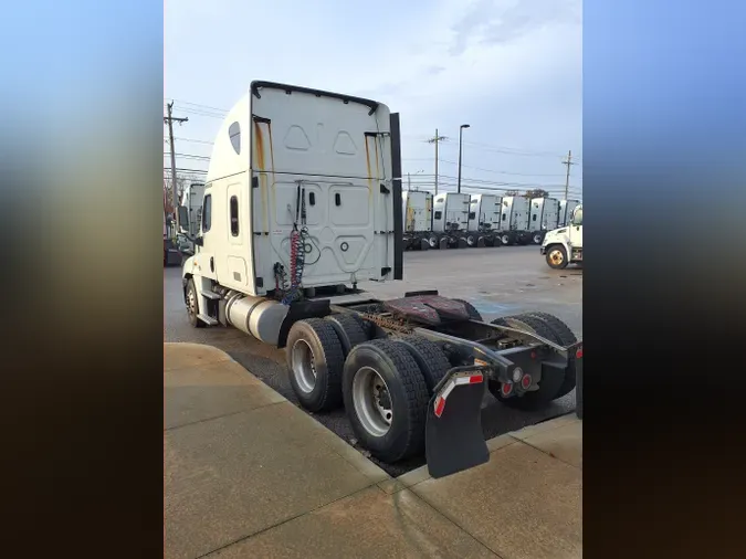 2019 FREIGHTLINER/MERCEDES CASCADIA 125