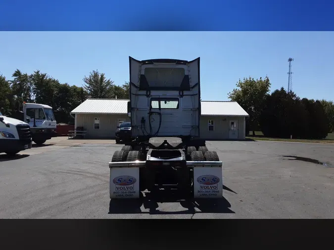 2018 Volvo VNL300