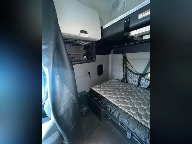 2020 Freightliner Cascadia