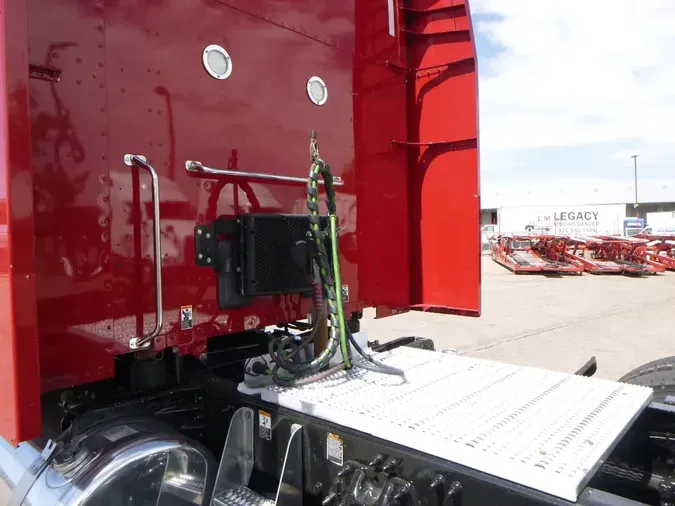 2023 Peterbilt 579de436ee3f48e5f075761c3f9977c96d8