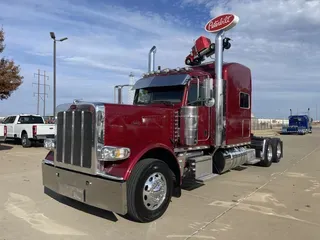 2022 Peterbilt 389