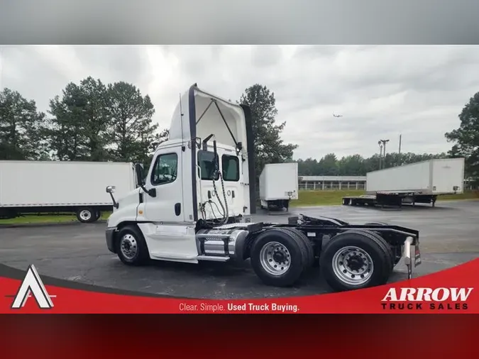 2020 FREIGHTLINER CASCADIA