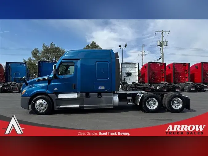 2021 FREIGHTLINER CA126