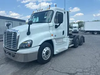 2019 FREIGHTLINER/MERCEDES CASCADIA 125