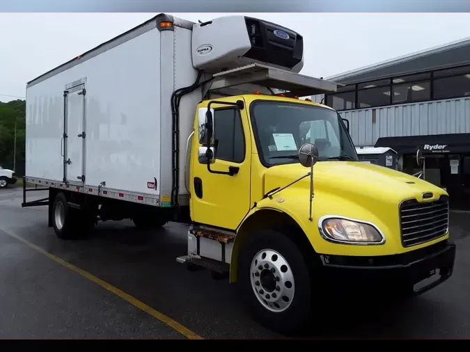 2018 FREIGHTLINER M2 106