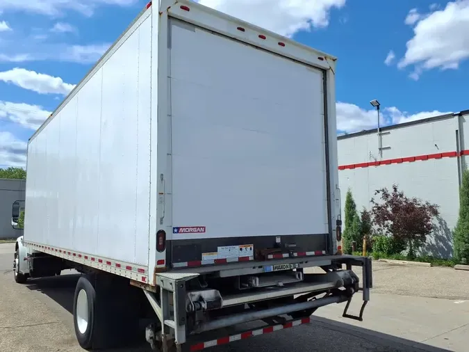 2018 FREIGHTLINER M2 106
