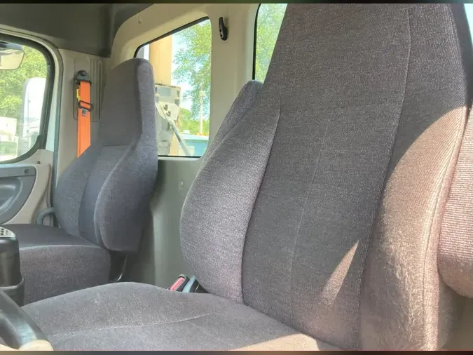 2020 FREIGHTLINER CASCADIA 125