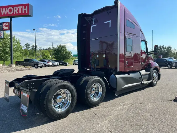 2021 Kenworth T680 Short Hood