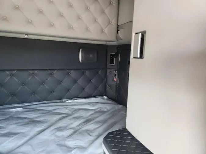 2026 Kenworth T680de62efad93bbdd53c20b6ef3cb6f5cde