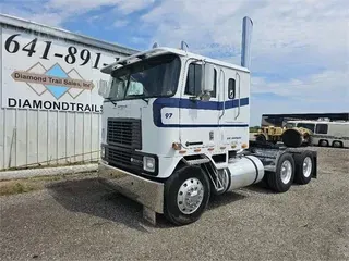 1997 INTERNATIONAL 9800