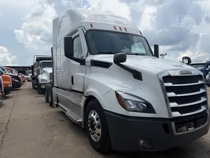 2021 FREIGHTLINER CASCADIA 126de66fc2a8e836158c4a2a15ab5f482db