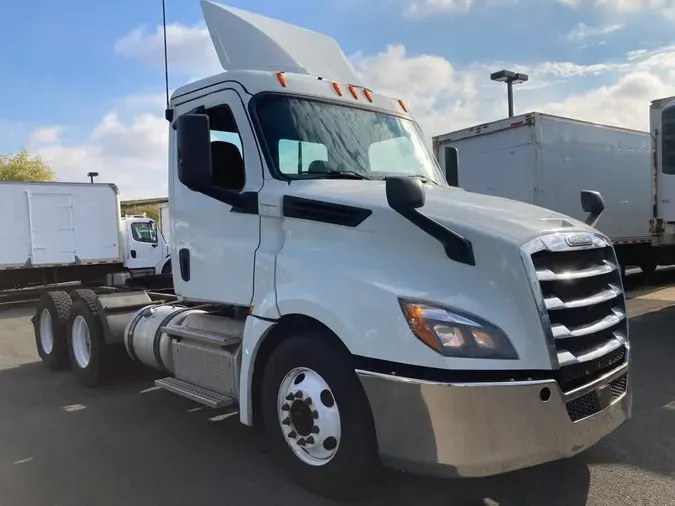 2019 FREIGHTLINER/MERCEDES NEW CASCADIA PX12664