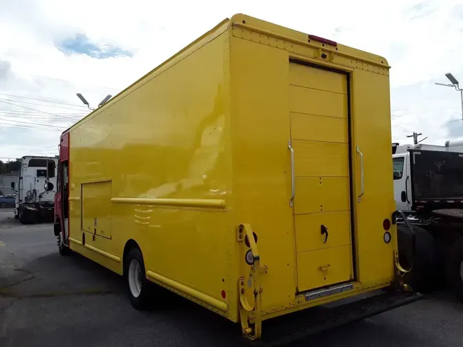 2017 FRTLR CUSTOM CHASSIS CORP MT-55 WALK-IN