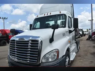 2014 FREIGHTLINER CASCADIA 125