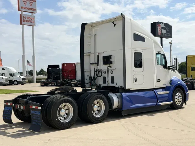 2021 Kenworth T680de6f7697b35438f396a2f3feb66b23cd