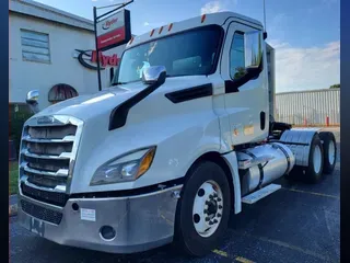 2019 FREIGHTLINER/MERCEDES NEW CASCADIA PX12664