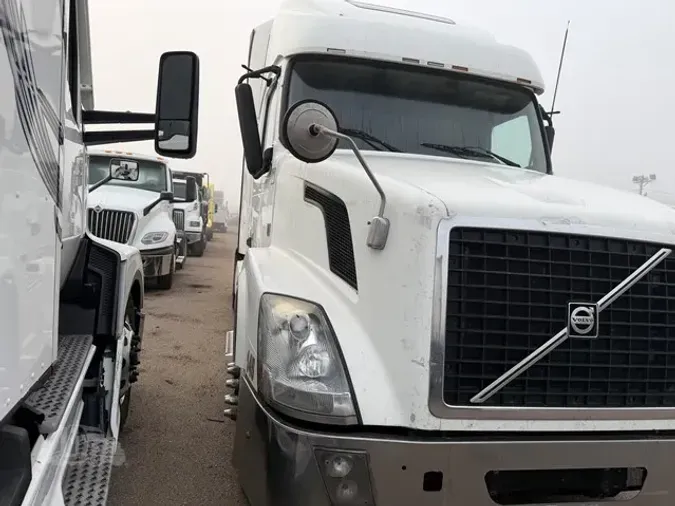 2012 VOLVO VNL64T670de7190e0c605948233383457b5687ca7