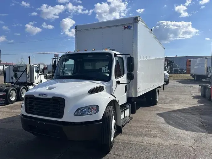 2023 Freightliner BUSINESS CLASS M2 106