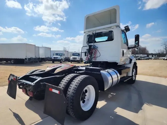 2019 NAVISTAR INTERNATIONAL RH613 DAYCAB S/A