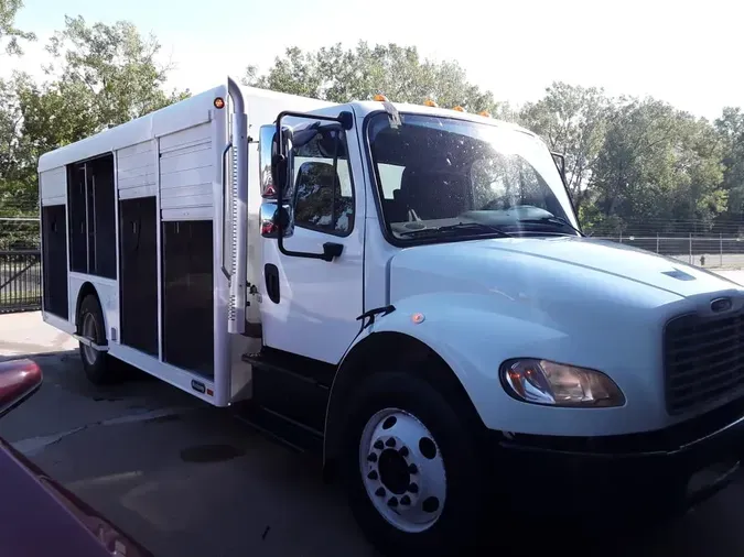 2020 FREIGHTLINER/MERCEDES M2 106