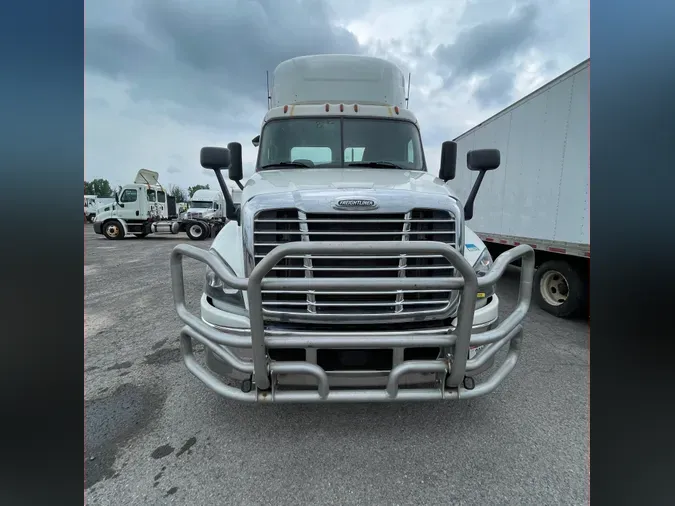 2017 FREIGHTLINER/MERCEDES CASCADIA 125