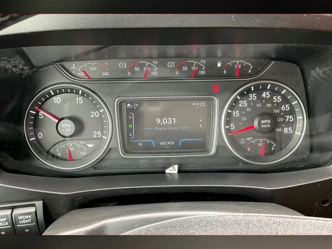2021 INT LT625 6x4