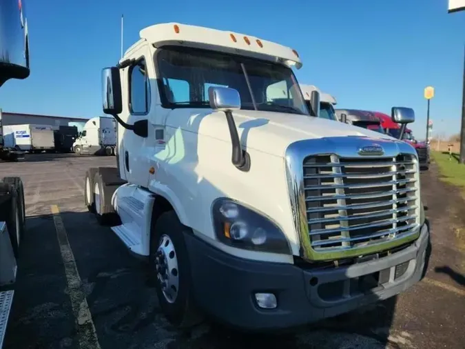 2016 Freightliner Cascadia