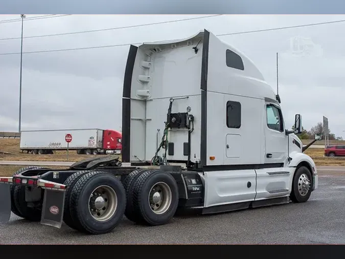 2023 PETERBILT 579