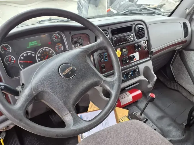 2018 FREIGHTLINER/MERCEDES M2 106