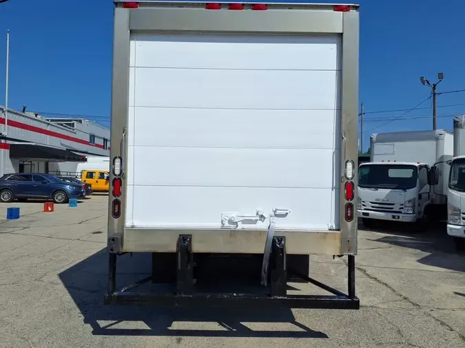 2017 ISUZU NRR