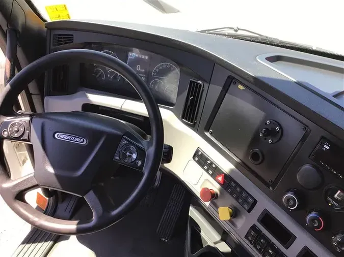 2021 FREIGHTLINER CA126de8cd324ef59fd813503fd094d68bf4e
