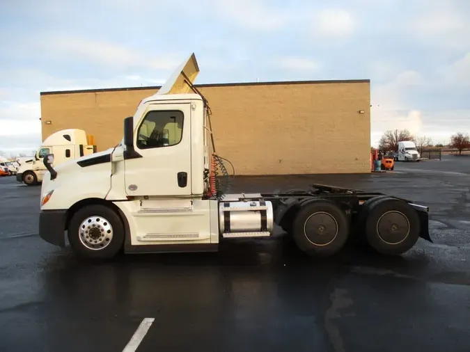 2022 FREIGHTLINER/MERCEDES NEW CASCADIA PX12664de8d99ed5353f99b596ef813b58b4dc6