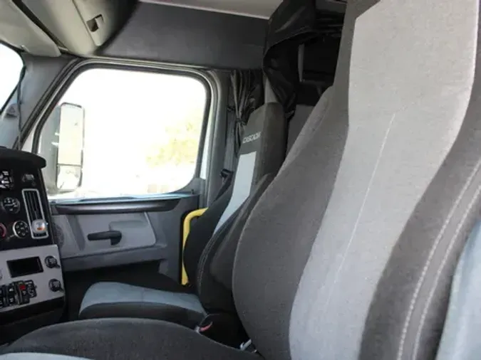 2021 FREIGHTLINER CA126